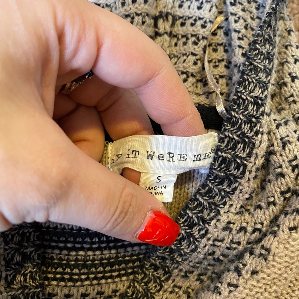 Cardigan - Picture 2 of 2